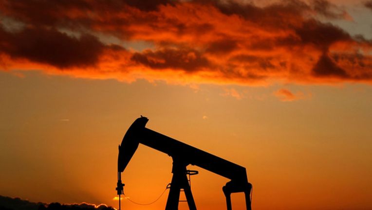 Oil prices mixed as oversupply competes with global tensions