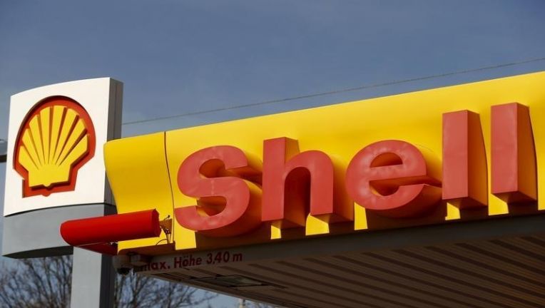 Shell launches $25 bln buyback plan, 2Q profits miss