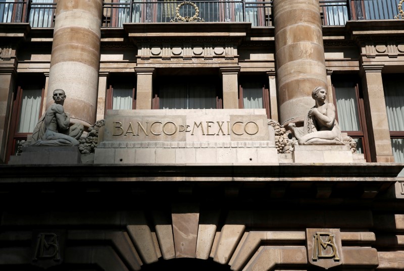 FILE PHOTO: A view of the facade of the Bank of Mexico office building in downtown Mexico City