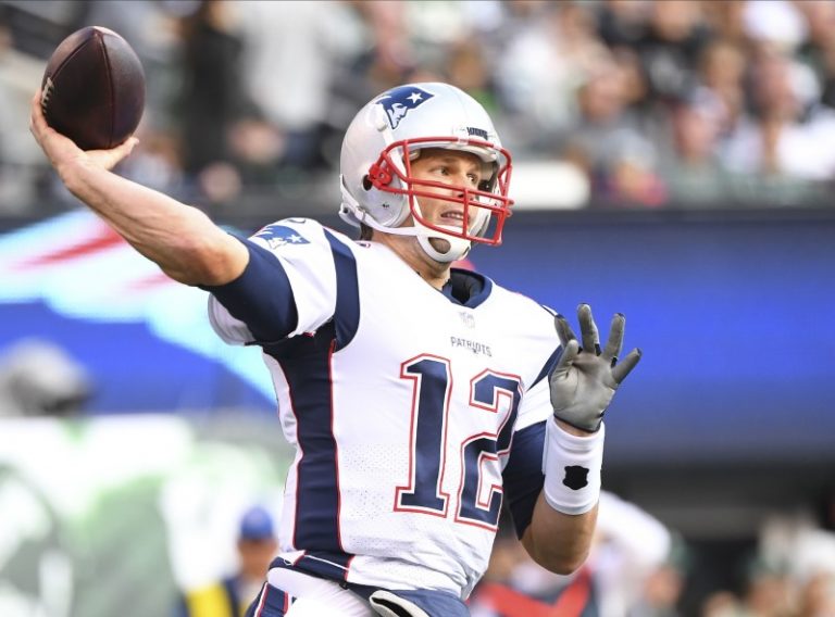 Brady sets all-time NFL passing mark