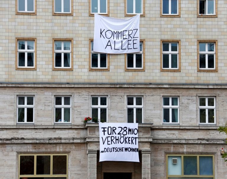 Capitalist Avenue? ‘Nein Danke!’ say Karl Marx Allee tenants in Berlin