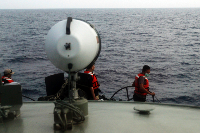 Indonesia search recovers crashed jet’s flight recorder