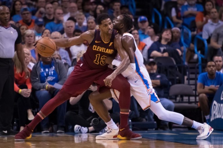 NBA roundup: Westbrook a triple threat vs. Cavs