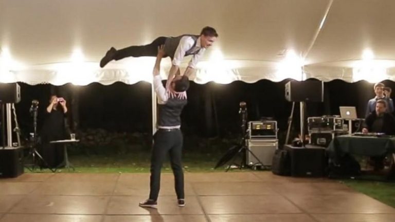 WATCH: You will be blown away by this couple’s wedding ‘Dirty Dancing’ routine