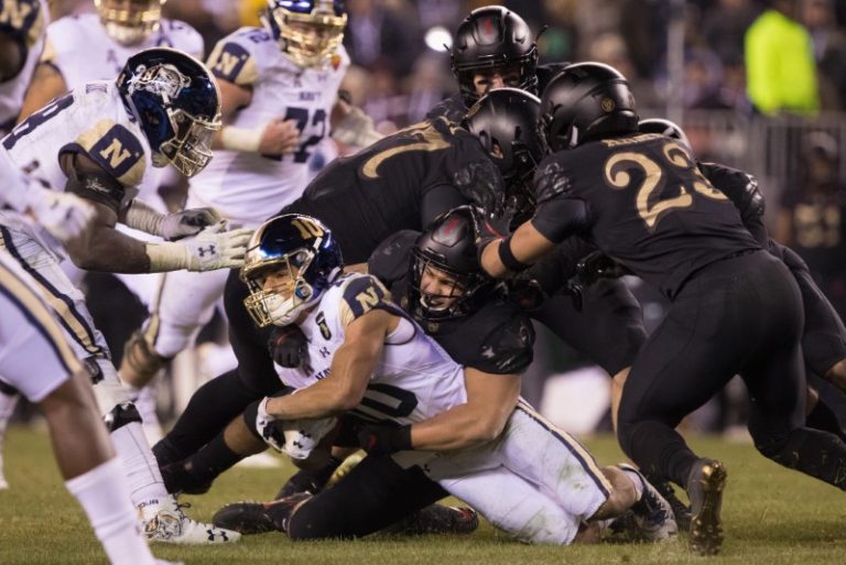 Army tops Navy for eighth straight win