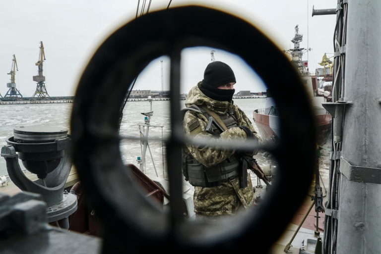 Ukraine: Shipping traffic resumes following Russia standoff