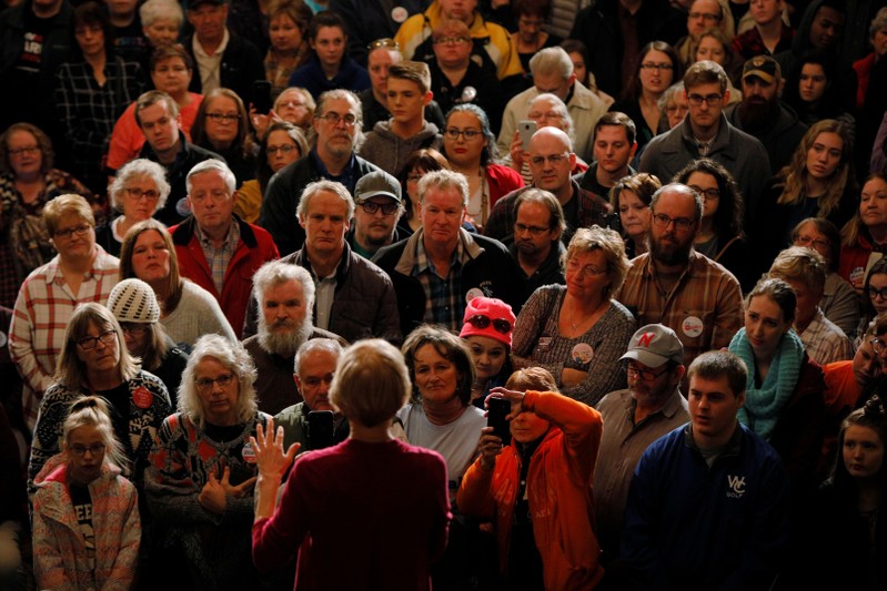 U.S. Senator Warren speaks at an Organizing Event in Sioux City