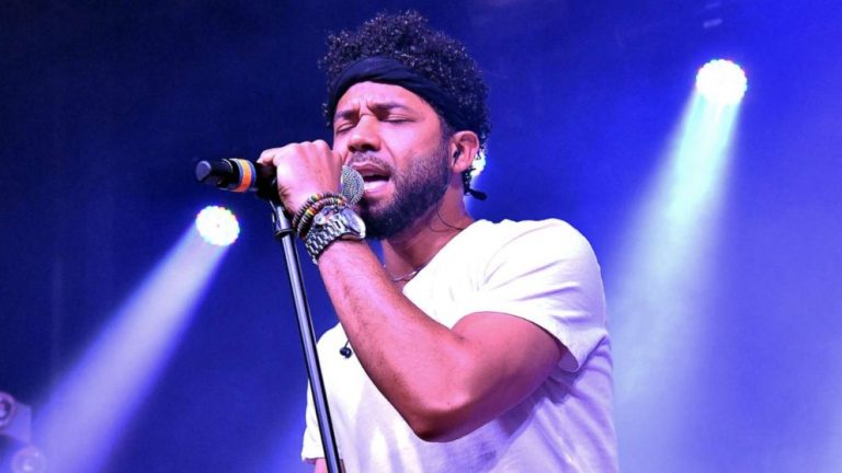 Jussie Smollett says he ‘will only stand for love’ in return to stage after attack