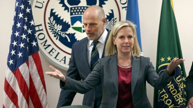 Homeland Security secretary makes abrupt border trip for ’emergency surge’