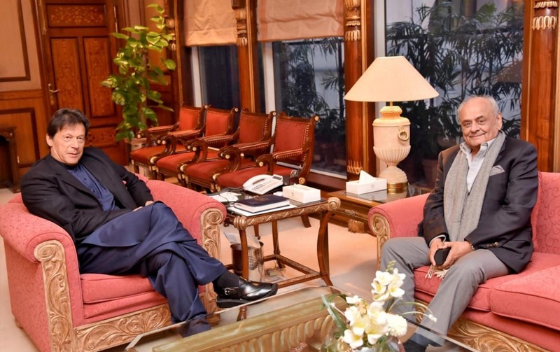 Brigadier Ijaz Ahmed Shah, Minister of the National Assembly, meets with Prime Minister Imran Khan at the Prime Minister Office in Islamabad