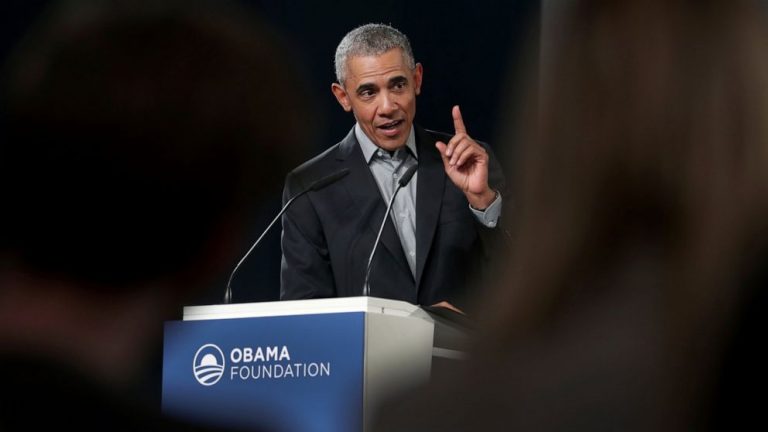 Obama tells young Europeans to foster reasoned online debate