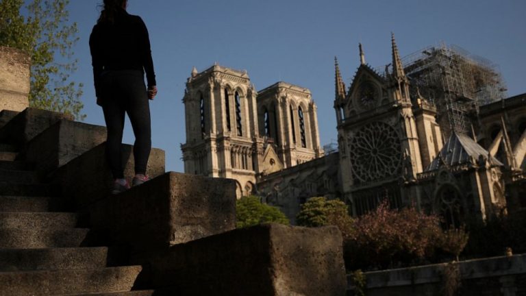 Paris Easter Mass honors firefighters who saved Notre Dame