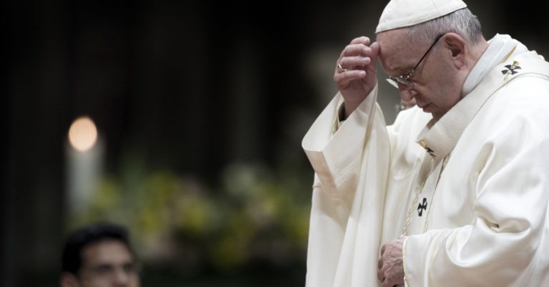 Pope denounces ‘cruel violence’ of Sri Lanka Easter bomb attacks