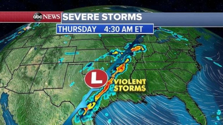 Severe weather threat moves into Deep South