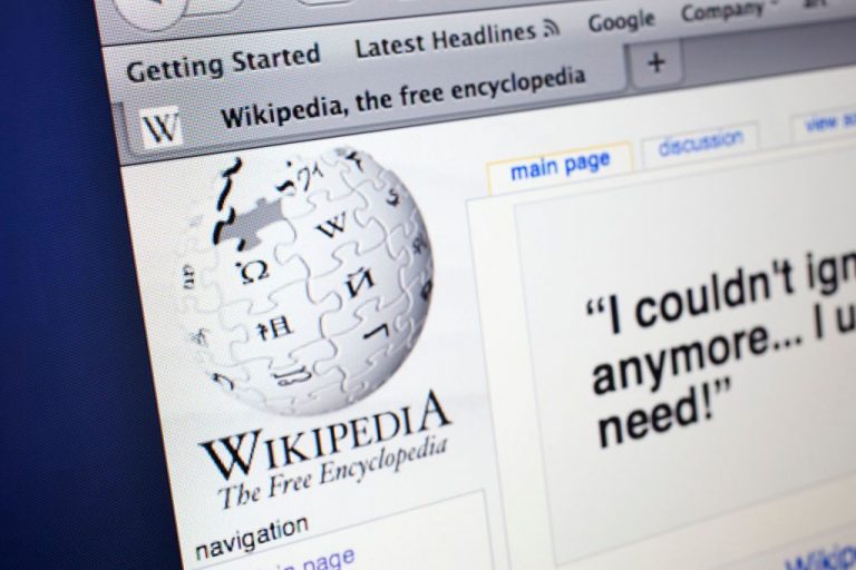 China blocks Wikipedia in all languages