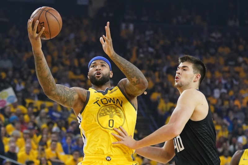 FILE PHOTO: NBA: Playoffs-Los Angeles Clippers at Golden State Warriors