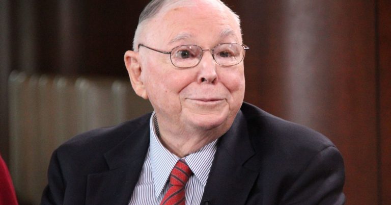24 years ago, Charlie Munger gave brilliant advice at Harvard—and it’s important now more than ever