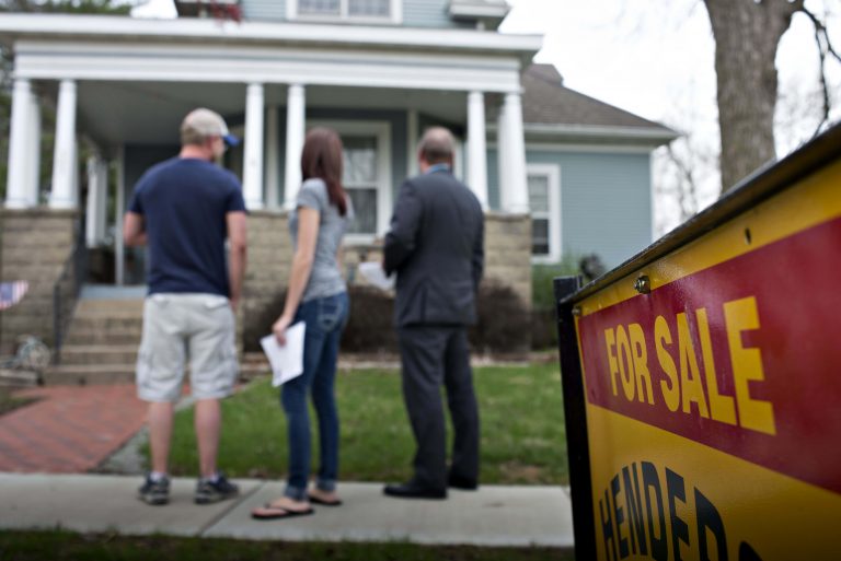 Mini refinance boom goes bust, as mortgage rates turn higher