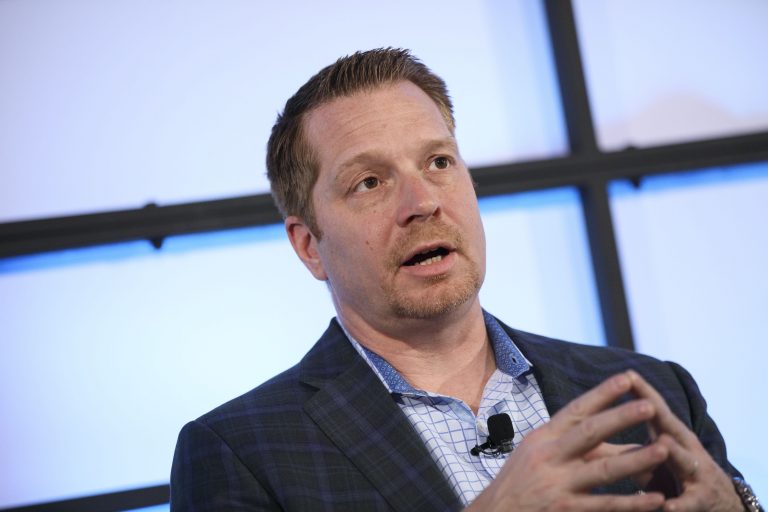 CrowdStrike CEO says his company is ‘nonpartisan’ after Trump brought it up to Ukrainian president