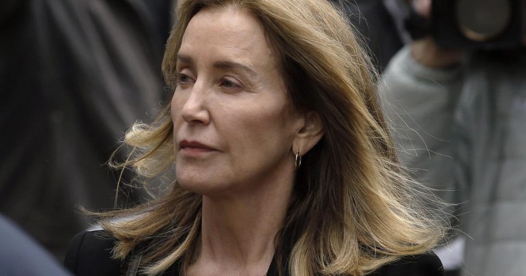 Feds to ask for 1 month jail sentence for Felicity Huffman