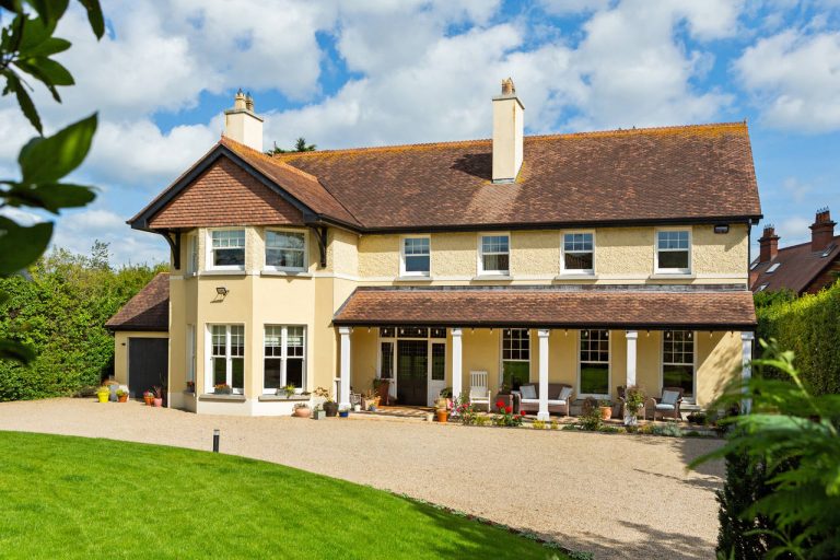 ‘Lady Bird’ star Saoirse Ronan’s Ireland home is for sale for $1.7 million—take a look inside