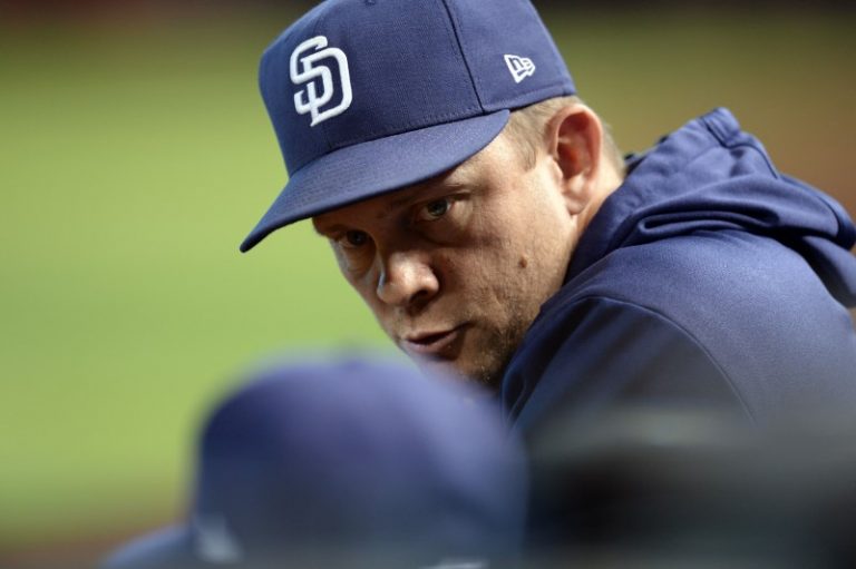 MLB notebook: Padres fire manager Green