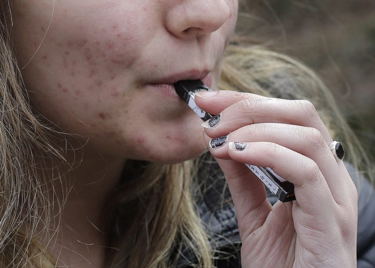 More deaths, investigations and turmoil at Juul: What happened in the vaping crisis this week