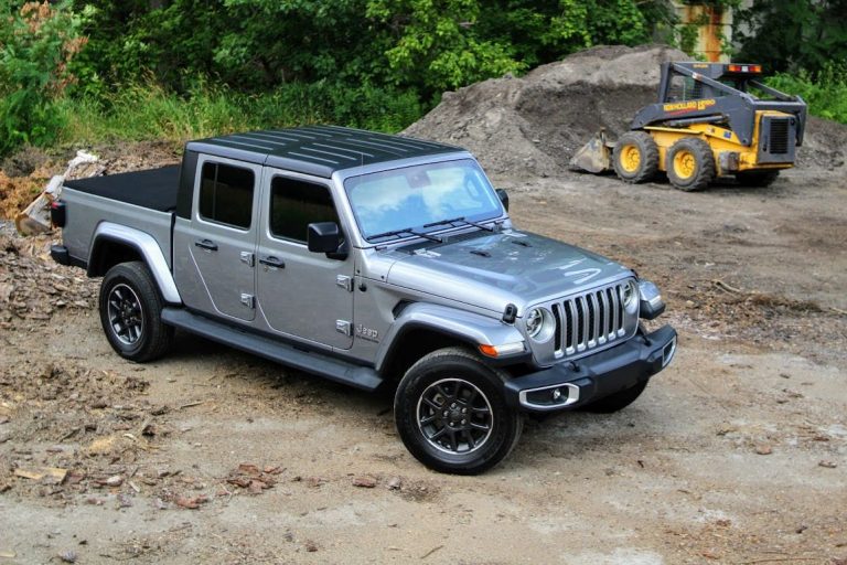 Review: The 2019 Jeep Gladiator pickup is extremely cool, smartly designed and incredibly capable