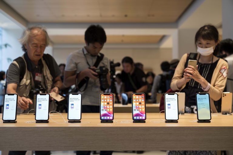 Survey: People aren’t as interested in the iPhone 11 because they’re waiting for a 5G model