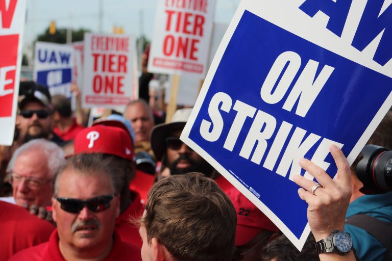 Wall Street remains patient as UAW strike against GM drags on, talks progress