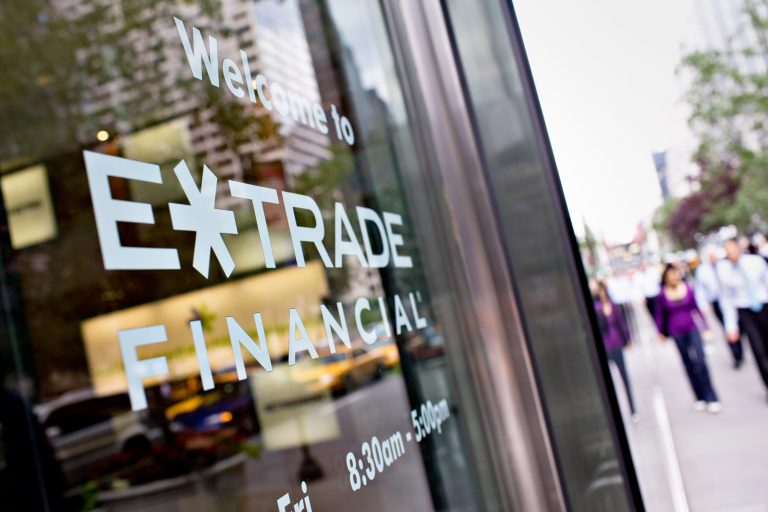 E-Trade drops commissions on trades, joining Schwab, TD Ameritrade in brokerage fee war