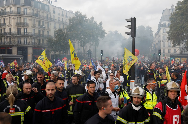 French firefighters demonstrate during a national protest to urge the government to improve working conditions, in Paris