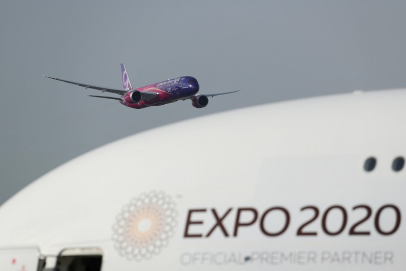 Boeing 787 Dreamliner performs air display during the second day of Dubai Air Show in Dubai
