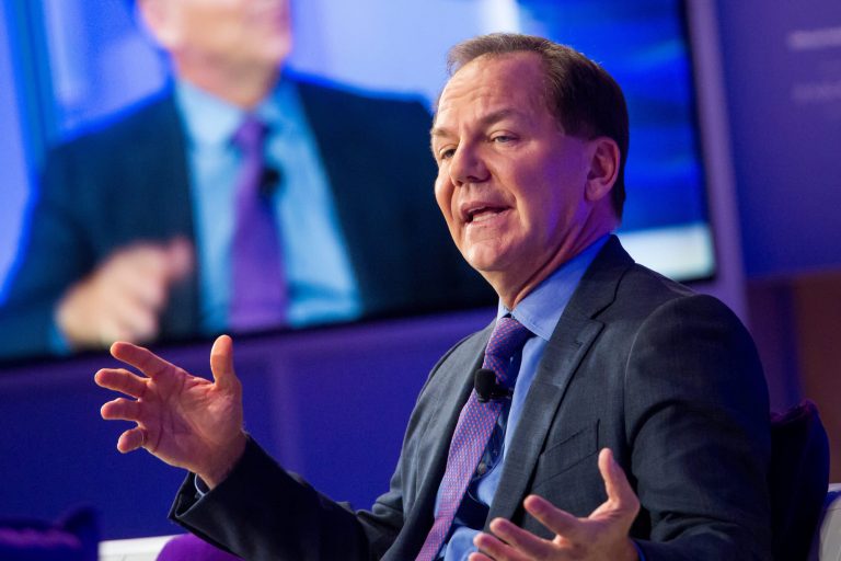 Paul Tudor Jones sees the S&P 500 plunging 25% if Warren elected, jumping another 15% on Trump