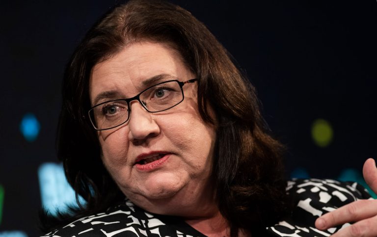 Bridgewater’s co-CEO Eileen Murray is leaving the world’s largest hedge fund