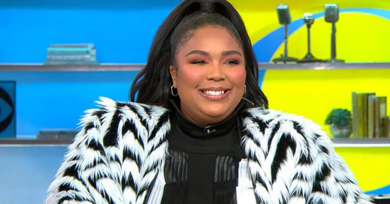 Lizzo responds to criticism over revealing Lakers game outfit: “I stay in my own positive bubble”