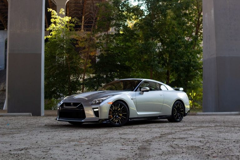 Review: Nissan’s 2020 GT-R is wickedly fast and a good value, but doesn’t keep pace with the competition