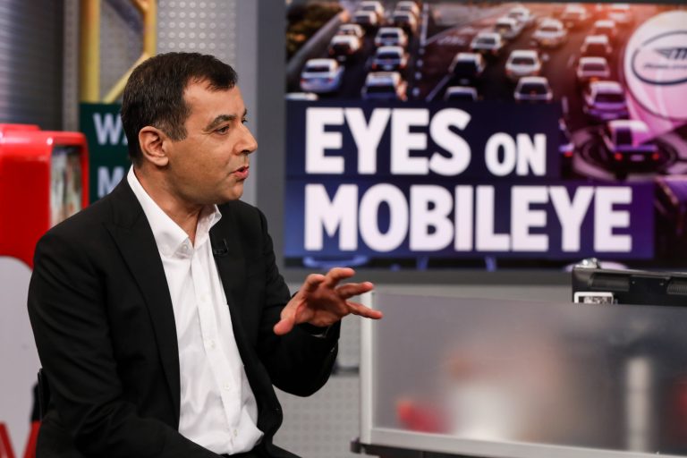 Robotaxis will be available as soon as 2022, self-driving tech supplier Mobileye CEO says