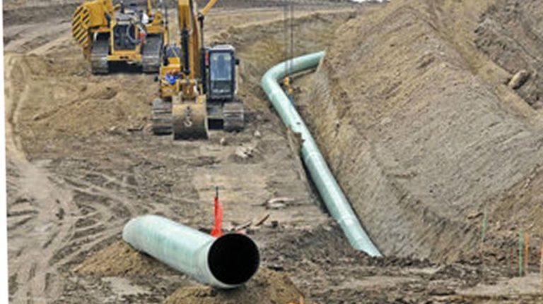 Judge orders Dakota Access pipeline shut down pending review