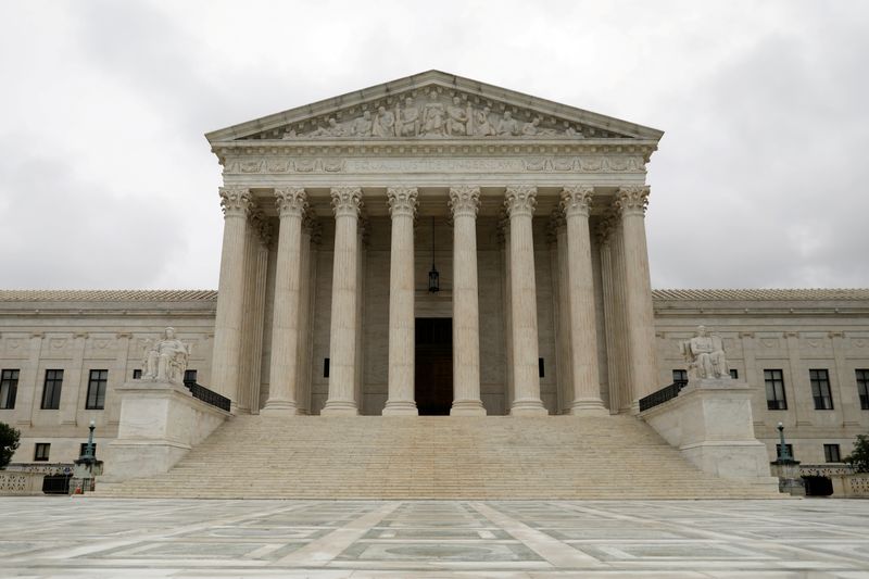 FILE PHOTO: FILE PHOTO: The Supreme Court of the United States is seen in Washington, D.C.