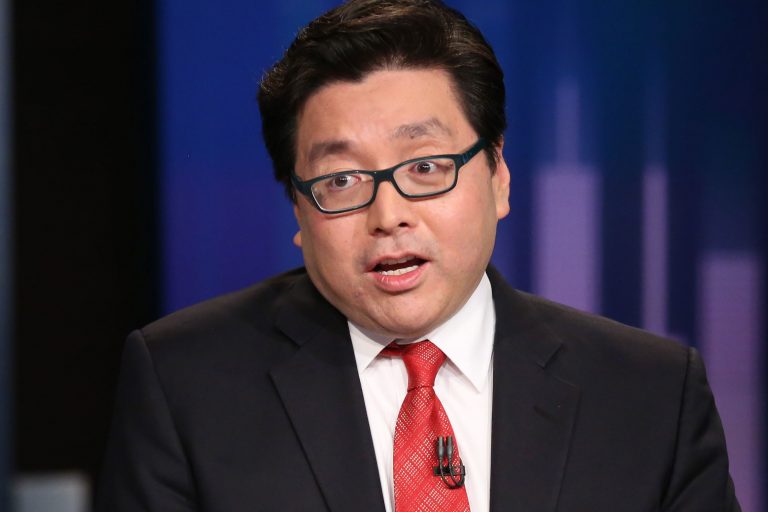 Market bull Tom Lee lists three popular election scenarios, predicts rally in each one