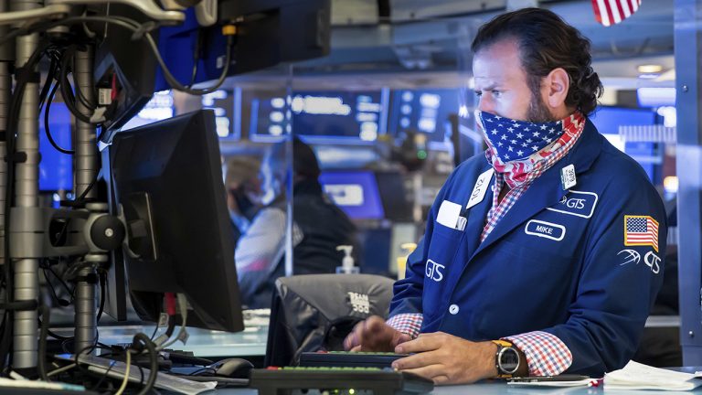 Stock futures suggest near-record highs at opening