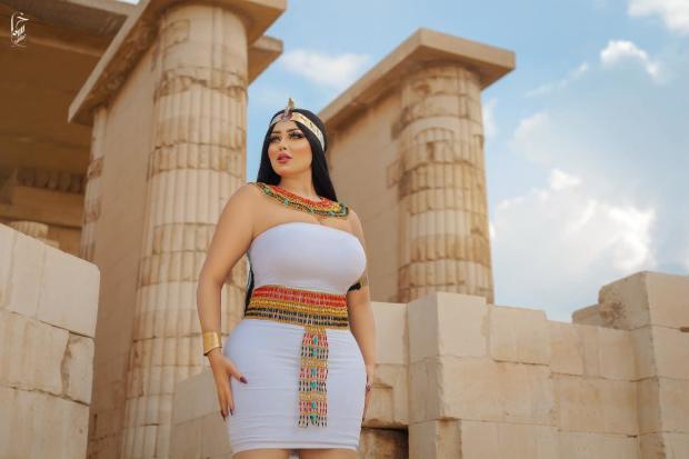 Egyptian model arrested over photo shoot at ancient pyramid