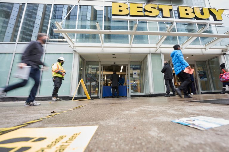 Best Buy earnings beat expectations, but shares fall as sales growth slows