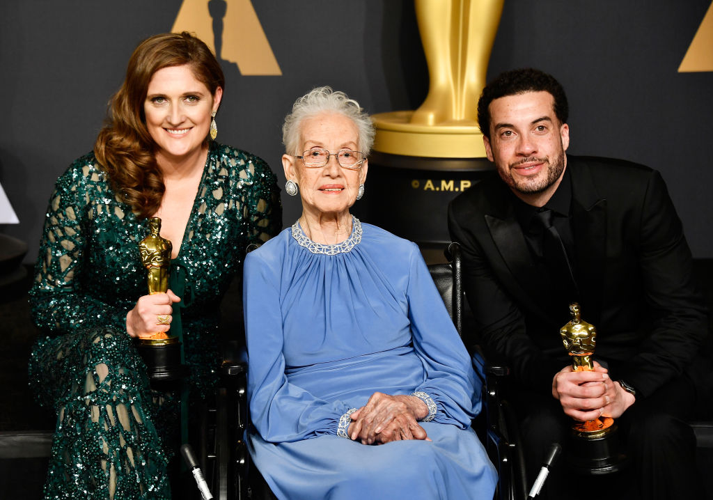 HOLLYWOOD, CA - FEBRUARY 26: NASA mathematician Katherine Johnson (C) and director Ezra Edelman (R) and producer Caroline Waterlow (L), winners of Best Documentary Feature for 'O.J.: Made in America' pose in the press room during the 89th Annual Academy Awards at Hollywood &amp; Highland Center on February 26, 2017 in Hollywood, California. (Photo by Frazer Harrison/Getty Images)