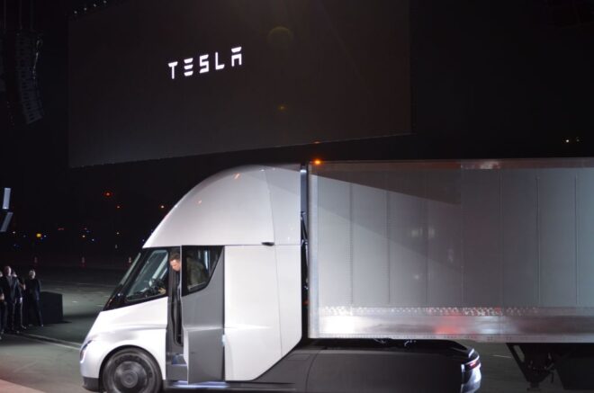 Tesla Chairman and CEO Elon Musk steps out of the new "Semi" electric Truck during the unveiling for buyers and journalists on November 16, 2017 in Hawthorne, California, near Los Angeles. / AFP PHOTO / Veronique DUPONT (Photo credit should read VERONIQUE DUPONT/AFP via Getty Images)