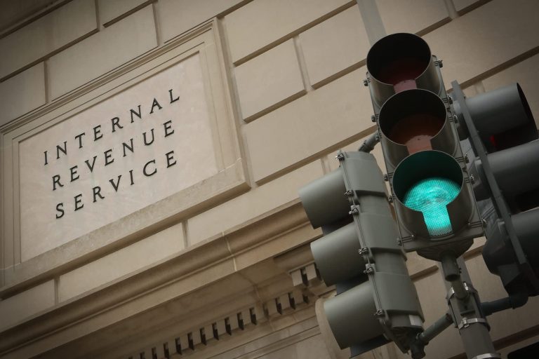 IRS plans to push April 15 U.S. tax deadline to May 17