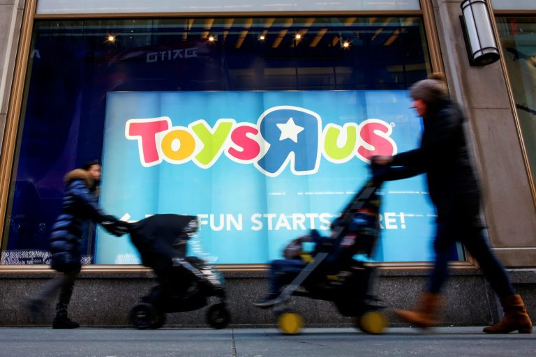 Toys R Us has a new owner that’s planning to open stores again in the U.S.