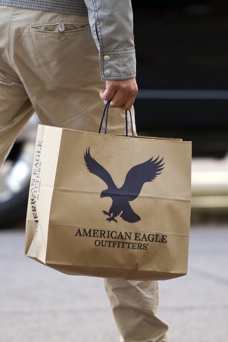 American Eagle Outfitters CEO expects ‘Roaring 20s’-like boom for malls post-pandemic