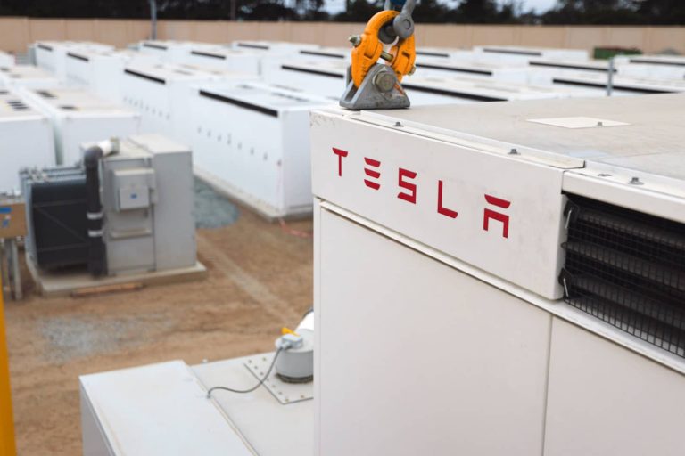 How Tesla is quietly expanding its energy storage business